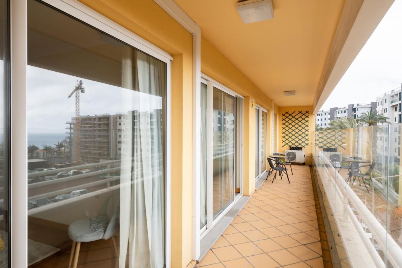 Appartement By The Sea II - Calmo Com Piscina E Vista Mar. à Funchal  Extérieur photo